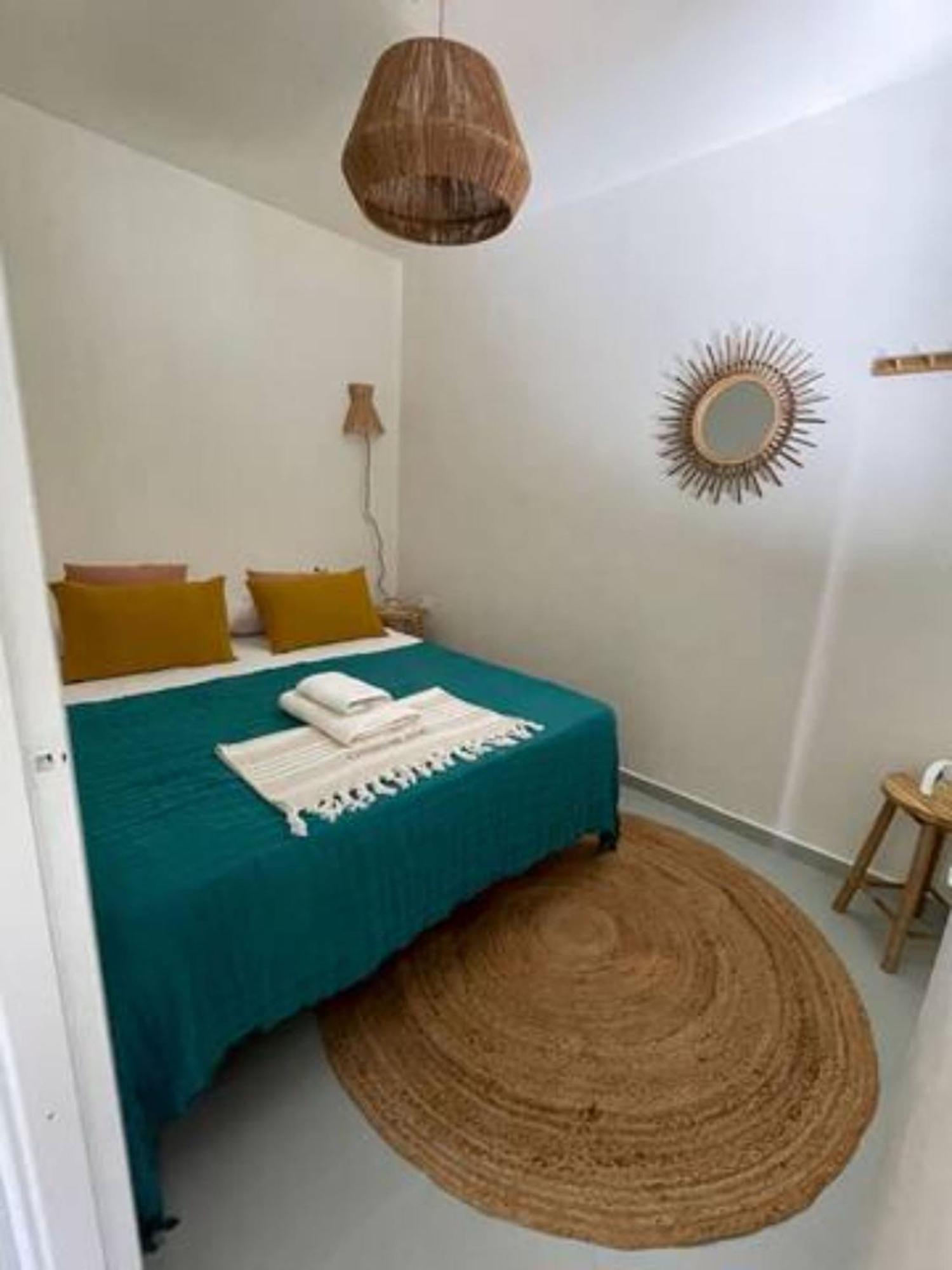Apartment South *